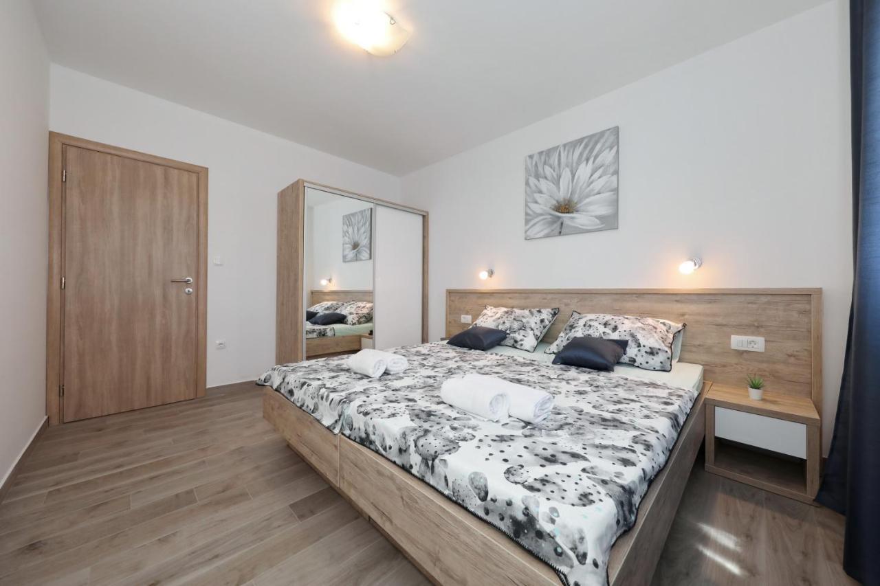 Villa Silver Starigrad Paklenica Esterno foto