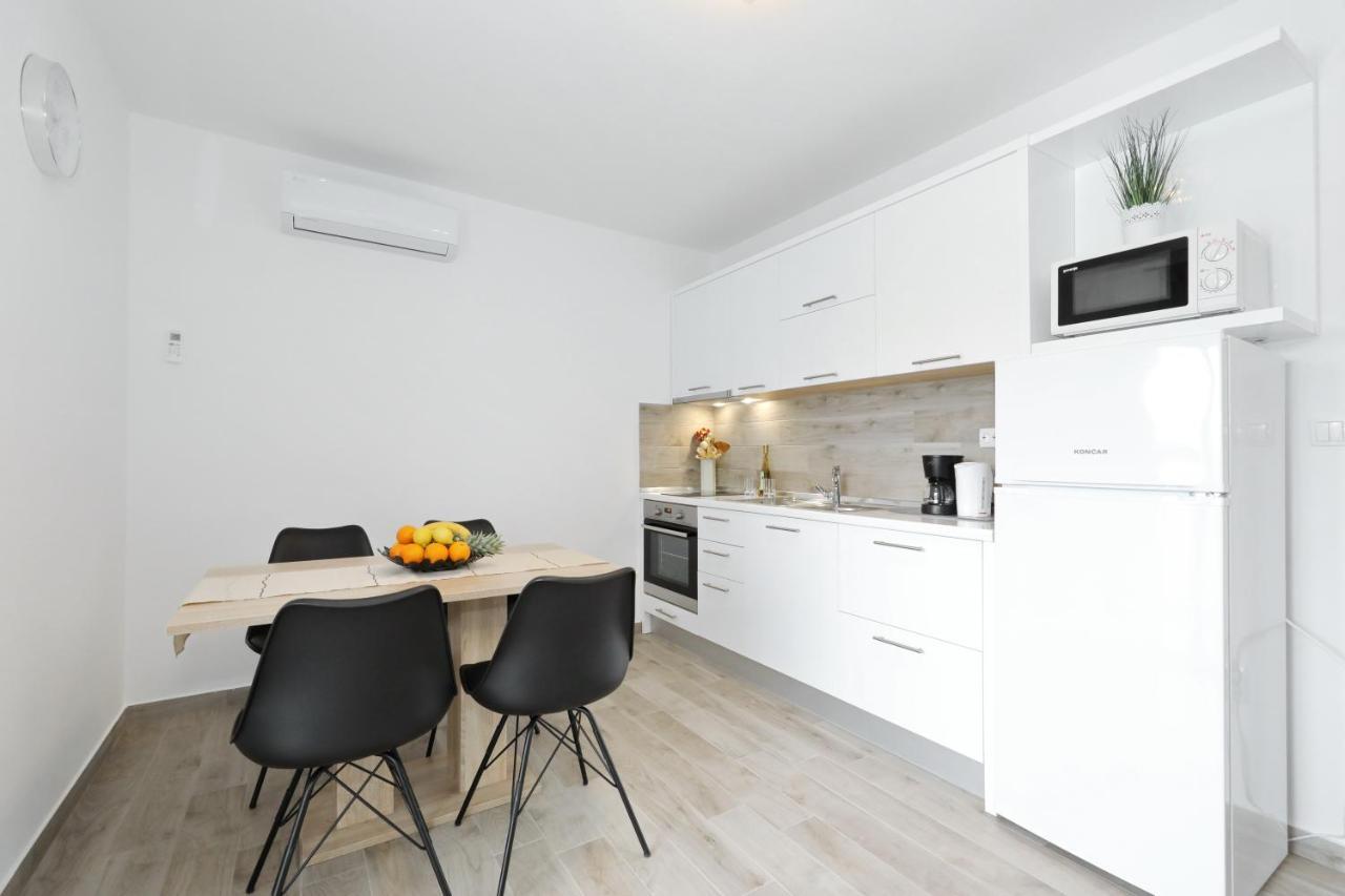 Villa Silver Starigrad Paklenica Esterno foto